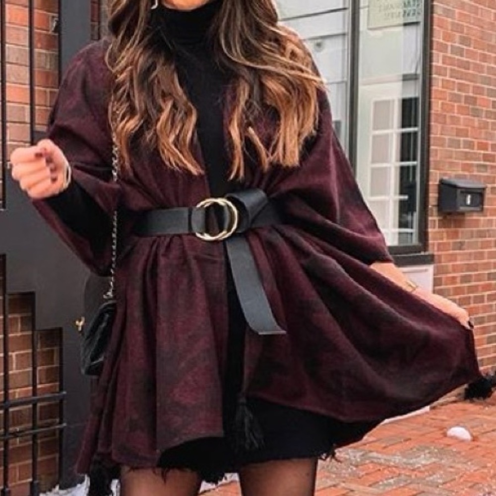 Cleobella Sevigny Burgundy Capelet Knit Sweater Kimono Poncho Tassels Boho